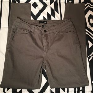 Women’s Olive-ish colored iris jeans straight leg